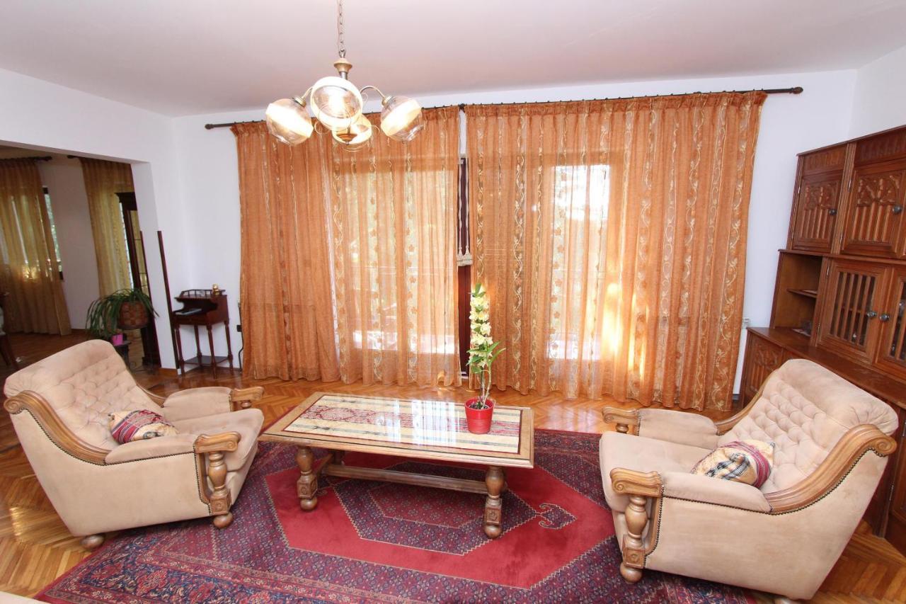 Apartment Clementina Вишнян Екстер'єр фото